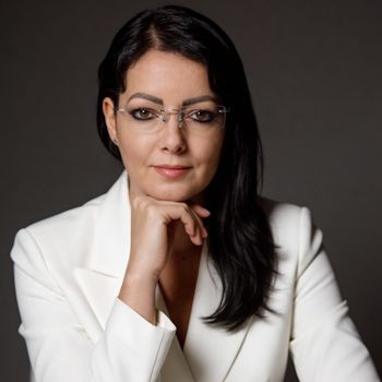 Kémenes Bernadette